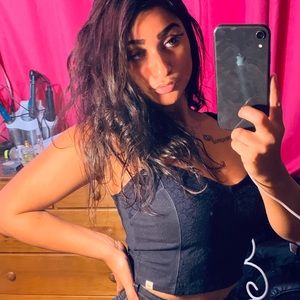 Meet your Posher, Mariela